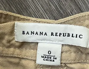 Women’s Banana Republic Size 0 Tan Pocketed Buttom Front Skirt thumbnail 2