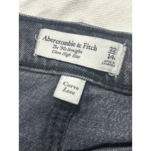 Abercrombie & Fitch The 90s Straight Curve Love Ultra High Rise Jeans 32/14R thumbnail 5