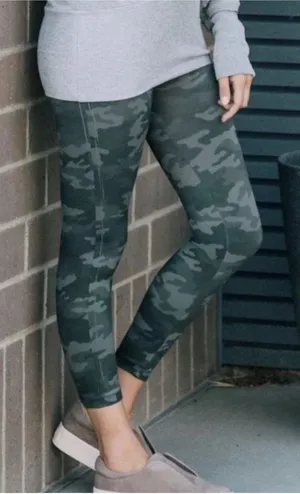 Spanx Leggings Womens L Green Camo Seamless High Waisted Look at Me Now Outdoors thumbnail 1