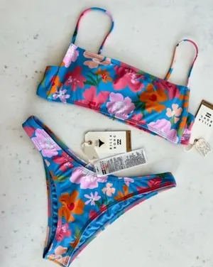Bikini thumbnail 1