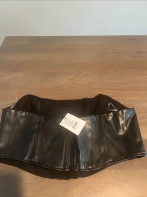 Showpo Black Faux Leather Lorin Strapless Cropped Corset Top Sz 14 NWT thumbnail 5