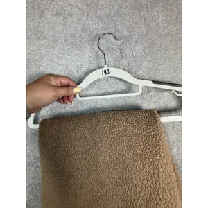Nike Sweatpants Women S Tan Sherpa Therma-Fit Wide Leg Pocket Fleece Swoosh thumbnail 11