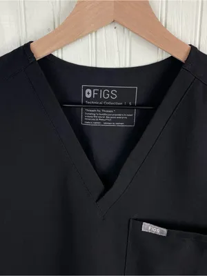 Figs Catarina One Pocket Nursing Scrub Top Black Women's Size Small FW1000 thumbnail 3