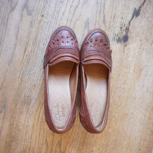 Clarks 6M Indigo Kiltie Penny Loafer Pumps Brown Excellent Leather Heels Retro thumbnail 4