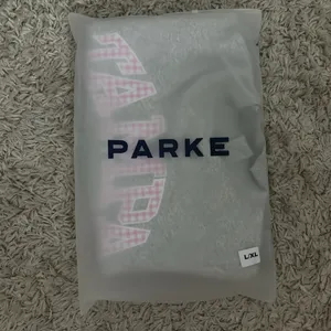 Parke Stoney clover  thumbnail 2