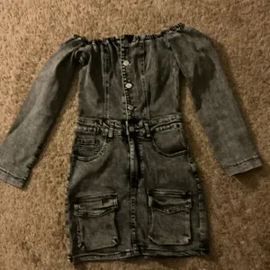 Off shoulder dress Gray thumbnail 1