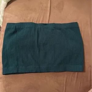 Aura Ribbed Emerald Green Bandeau Size M/L thumbnail 3