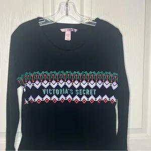Victoria’s Secret Sz S Christmas Waffle Knit Pajama Top thumbnail 3