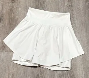 Old navy extra high rise skort thumbnail 1