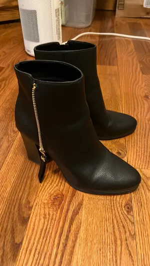 Michael Kors Booties Leather Black thumbnail 3