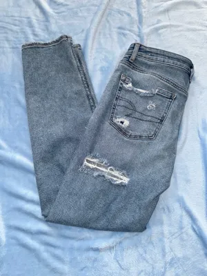 American Eagle Mom Jeans thumbnail 2