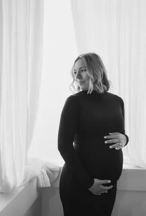 Black Maternity dress Size M thumbnail 3