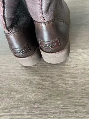 UGG Alba Leather Boots  thumbnail 3