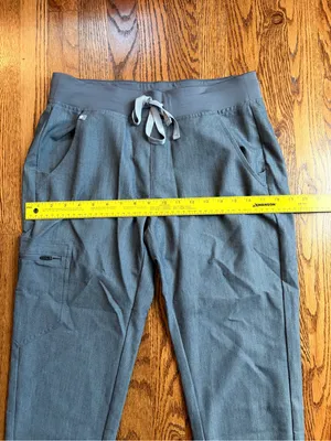 FIGS Technical Collection Scrub Jogger Pants | Women’s S Petite | Heather Gray thumbnail 8