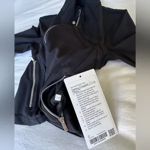 NWT Lululemon Define Cropped Jacket *Nulu - Black / Mirror Silver - 2 thumbnail 16