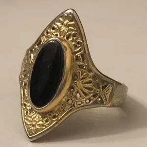 Vintage 18KGP VARGAS Black Center Ring Size 10 thumbnail 2