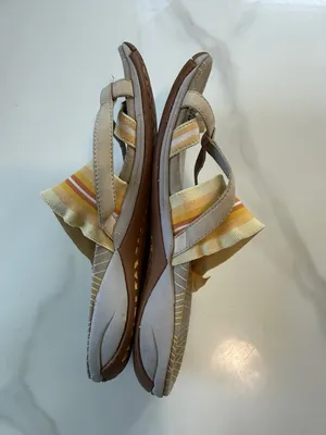 Merrell Women's Tan and Yellow Striped Slip-On Sandals thumbnail 7