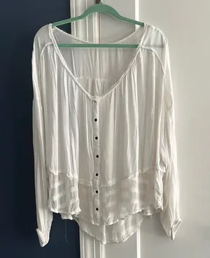 Free People large rayon gauzy flowy Elegant off scoop White Button-Up Top thumbnail 1