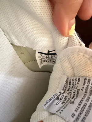 Nike Sneakers  thumbnail 3