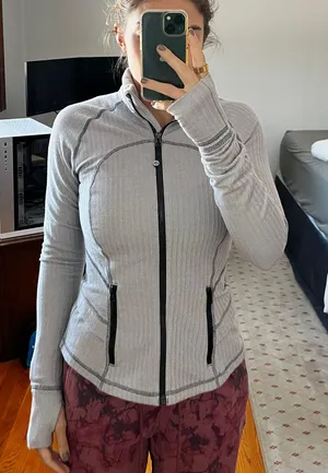 Lululemon jacket thumbnail 1