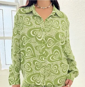 Lisa Says Gah Bailey Lounge Top in Wild Hearts Green Size Medium NWT thumbnail 1