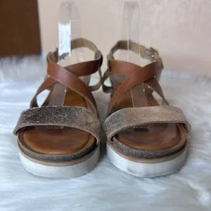 Diba True Metallic & Brown Leather Strappy Sandals Size 9.5 thumbnail 2