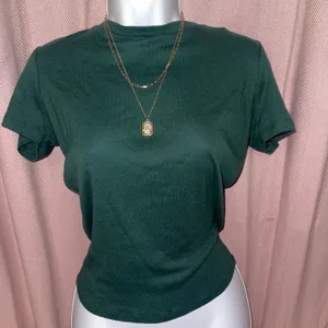American Eagle Basic Top thumbnail 1