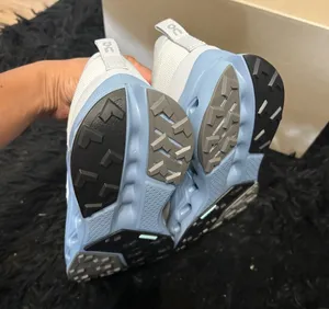 ON CLOUDSURFER Trail glacier dust athletic training running shoes sneakers women’s 7.5 new thumbnail 4