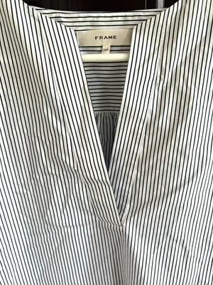 Like New FRAME Striped V Neck Puff Sleeve Organic Cotton Top Medium Retail $298 thumbnail 8