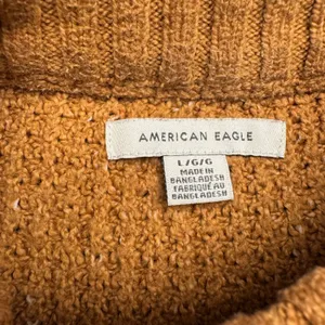 American Eagle Outfitters Waffle Knit Crewneck Sweater‎ Amber Ochre Size L thumbnail 6
