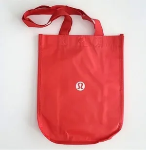New LULULEMON Red LOGO Reusable Shopping Gym Lunch Bag Small thumbnail 1