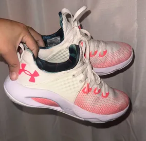 Under Armour Tennis Shoes thumbnail 1