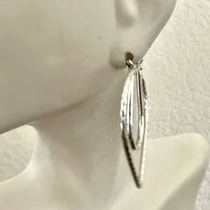 Silver tone cut out heart earrings thumbnail 5