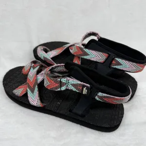 Muk Luks Sport Strappy Sandals Womens‎ Multicolor Chevron Boho Outdoor Sandals 9 thumbnail 6