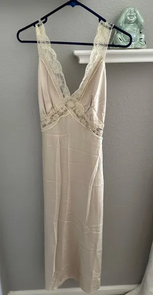 Abercrombie Satin Lace Ivory Dress thumbnail 1