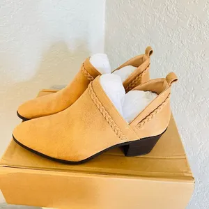 JOURNEE COLLECTION Sophie Braided Strap Bootie, Block‎ Heel, Tan, Size 11, NWT thumbnail 11