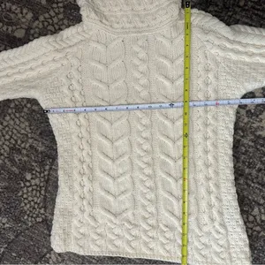 Aran Sweater Market Women’s Sz S Cream Merino Wool Cowl Neck Cable Knit Sweater thumbnail 6