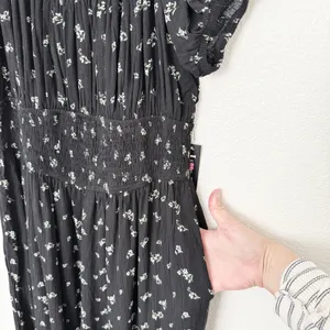 [Justify] Black Puff Sleeve Smocked Floral Print Wide Leg Jumpsuit NWT Sz Large thumbnail 5