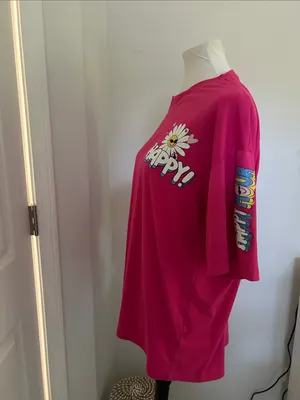 😄 Vibrant Pink Oversized Happy Daisies Short Sleeve Shirt thumbnail 5