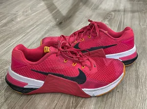 Nike metcons thumbnail 1