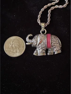 Vintage-Style Silver Tone Rhinestone Elephant Pendant Necklace with Pink Accent thumbnail 3