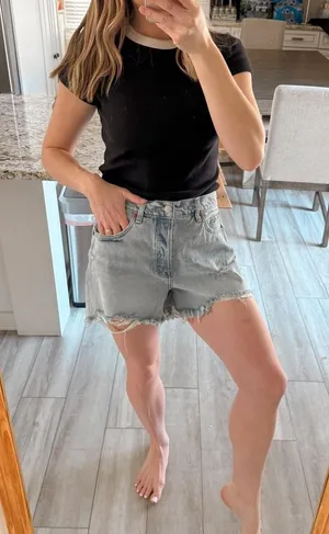 Universal Threads Women's Blue Shorts thumbnail 1