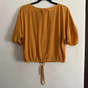 FREE PEOPLE FP Beach Mustard Yellow Ribbed Cinch waist Short Sleeve Top Medium thumbnail 2