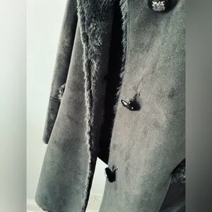 Nice stylish GUESS coat 🖤🖤🖤 thumbnail 16