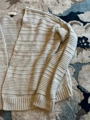 Universal Threads Gray Cardigan Sweater thumbnail 2