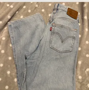 Levi’s Jeans Straight Ribcage thumbnail 1