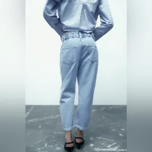 Zara Paperbag Waist Jeans Small Light Wash High Rise Ruffle Denim Mom Pants thumbnail 4