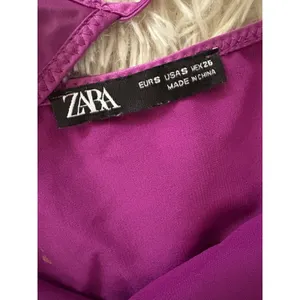 ZARA Women's Purple Satin V-Neck Camisole Tank Top Adjustable Straps Size S‎ thumbnail 4