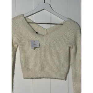 American Eagle Outfitters NWT XS Ribbed Cropped Off Shoulder Sweater Cream thumbnail 2