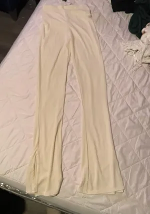 Size 3/4 Cream Colored Yoga Pants thumbnail 1